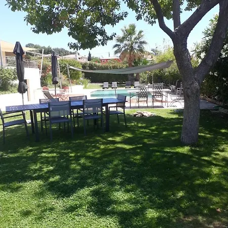 La Maison De Chantal Homestay Hyeres